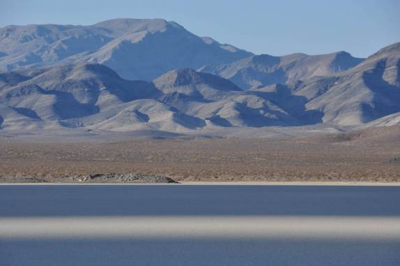 Belo fim de tarde no lago da Race Track, no Death Valley National Park, na Califórnia - EUA